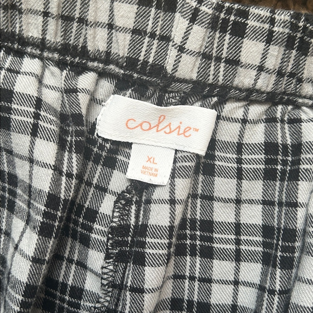 Colsie Black and White Plaid Two Piece Pajama Set Size XL - Picture 4 of 5